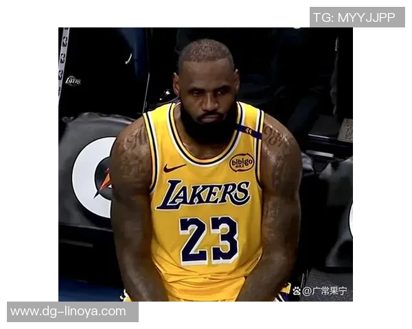 詹姆斯带领湖人对阵雷霆精彩比赛视频回顾与分析